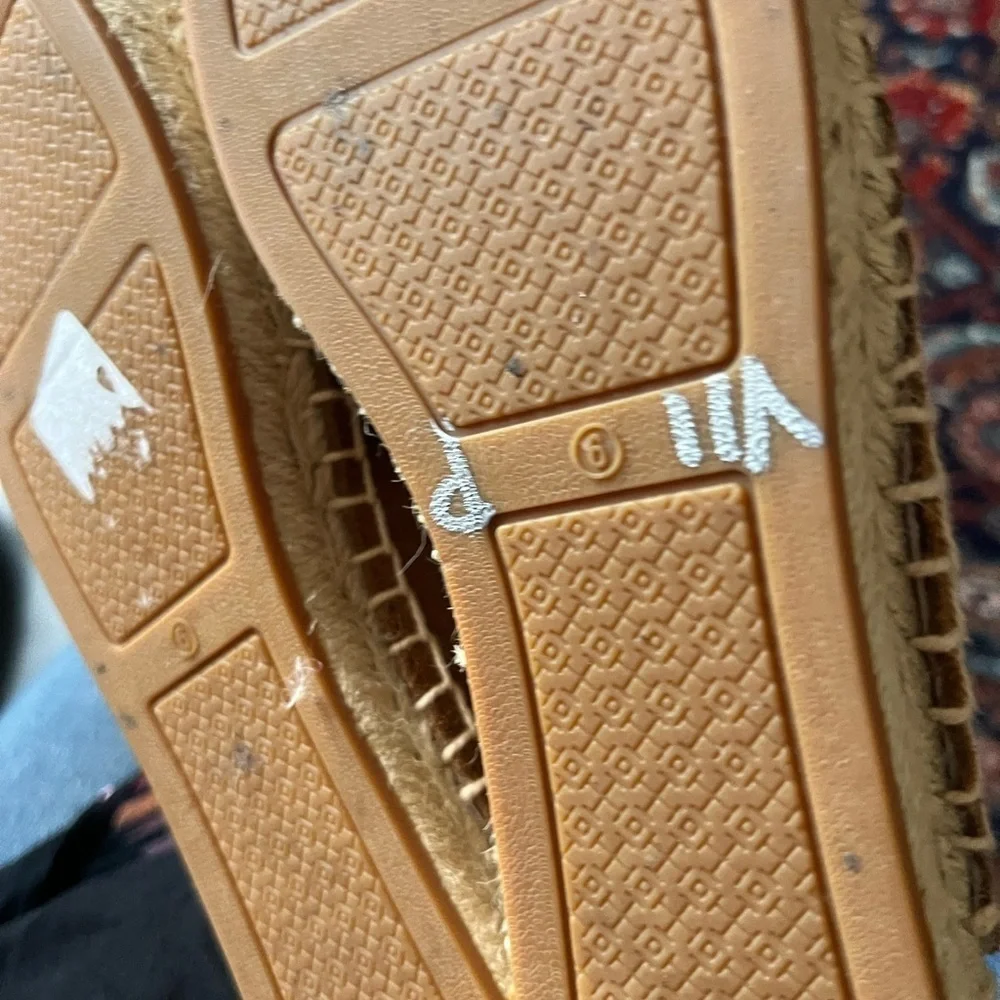 Tory Burch Tan Suede Espadrille Mules, size 6